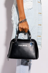 I GOT CASH INSIDE PURSE