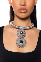 ITS CALLED FASHION NECKLACE