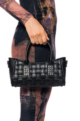LOW KEY BAGUETTE PURSE