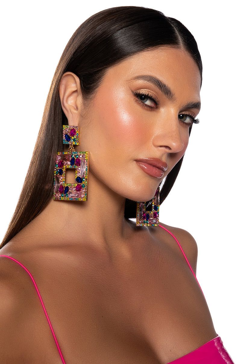 OUT OF THE BOX EARRING
