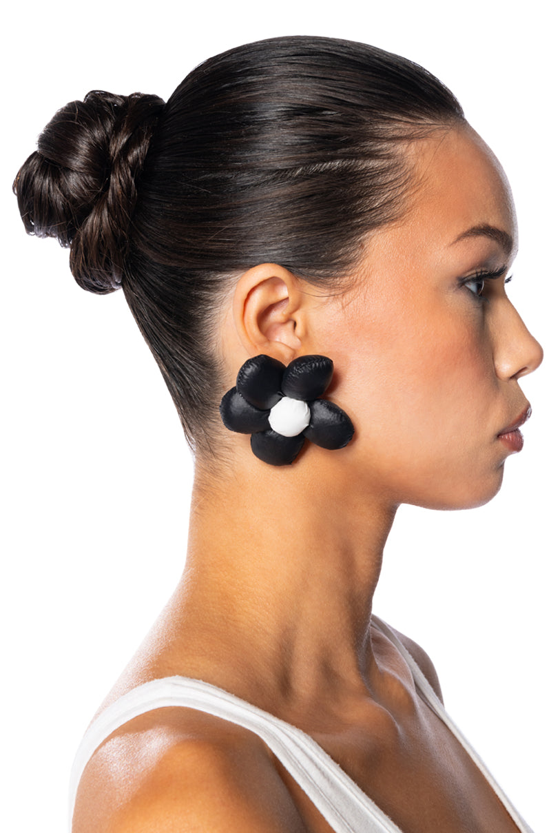 PUFFER EARRING