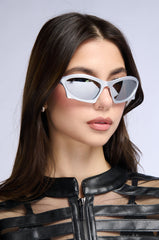 SAABIE SUNGLASSES IN SILVER