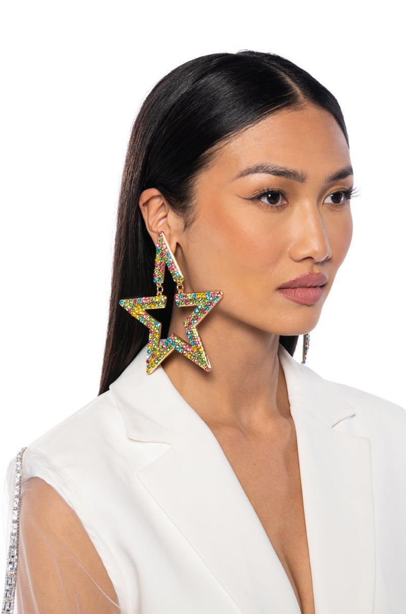 SHOOT FOR THE STARS EARRING