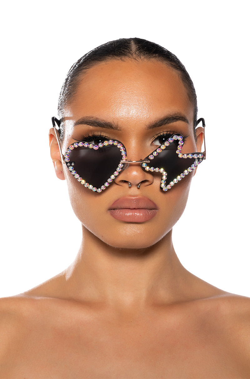 THINK FAST EMBELLISHED SUNNIES