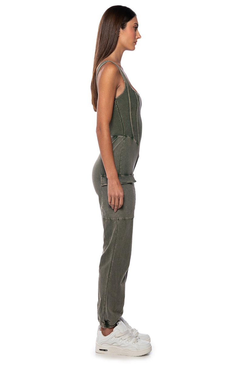 VIVIE CASUAL CARGO JUMPSUIT
